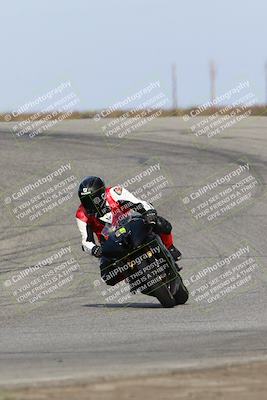 media/Nov-26-2023-TrackDaz (Sun) [[64ad8cfd8f]]/Mock Race/Outside Grapevine/